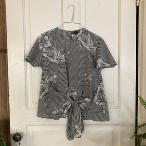 Style Envy Tie Front Blouse Floral Striped M